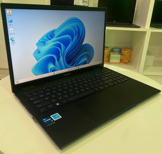 ASUS ExpertBook B1502CBA | 12th Gen Intel® Core™ i5-1235U | 8GB DDR4 (integrado) | 512GB M.2 NVMe PCIe 4.0 SSD | Tela FHD de 15,6” (1920 x 1080)