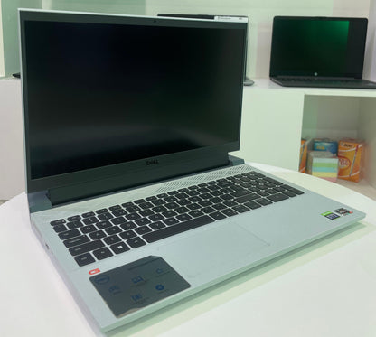 Dell G15 Ryzen™ Edition | AMD Ryzen 5 5600H with Radeon Graphics | 32GB RAM | 512GB SSD | Nvidia® GeForce® RTX™ 3060 6 GB, GDDR6 | 15,6", Full HD, 1.920 x 1.080, 120 Hz, antirreflexo | Windows 11 Home
