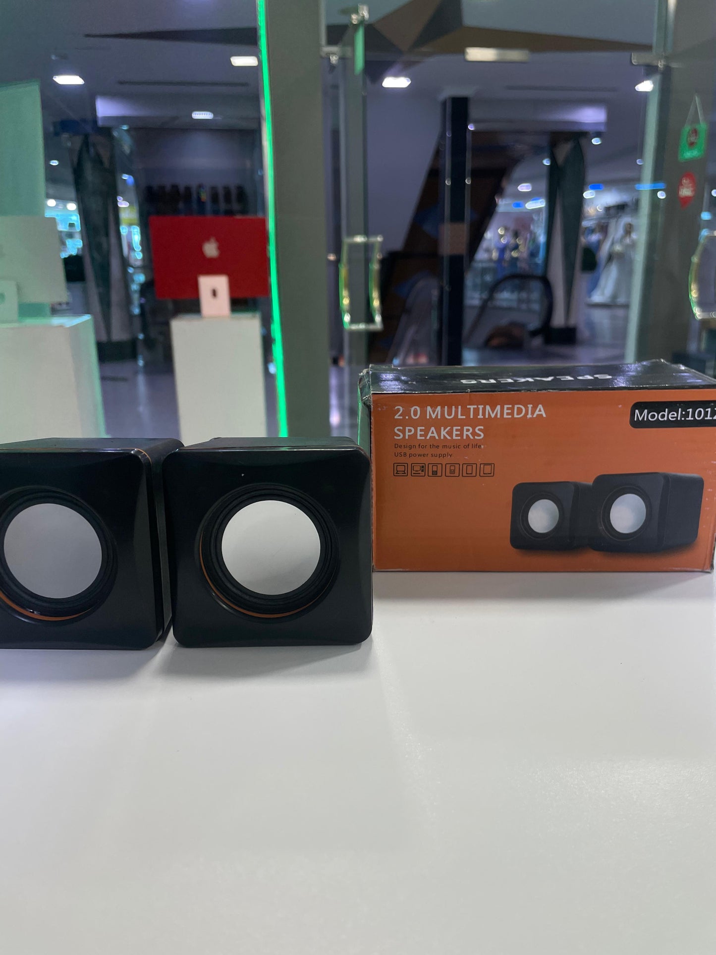 2.0 Multimedia Speakers - Modelo 101